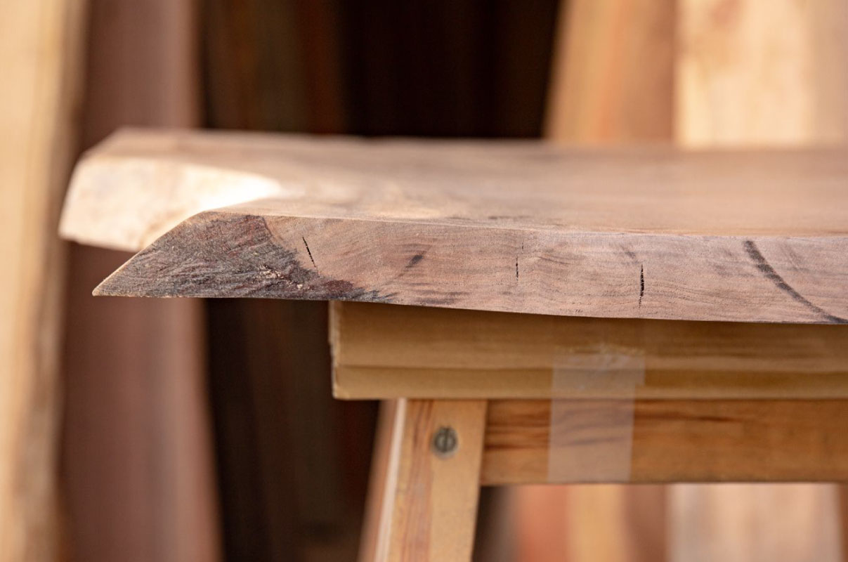 一枚板、無垢天板にふさわしい家具脚・テーブル脚の選び方 – 上手工作所